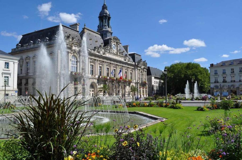 L'Historique / Basilique St Martin Appartement Tours Buitenkant foto
