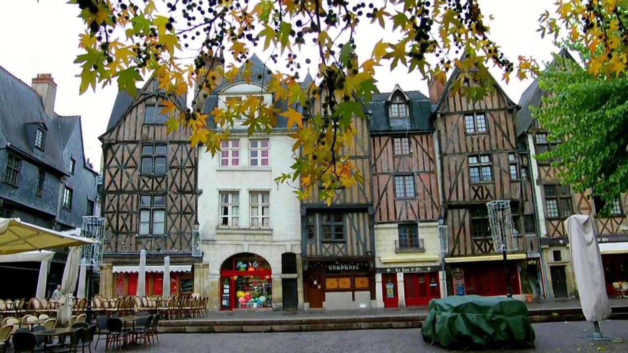 L'Historique / Basilique St Martin Appartement Tours Buitenkant foto